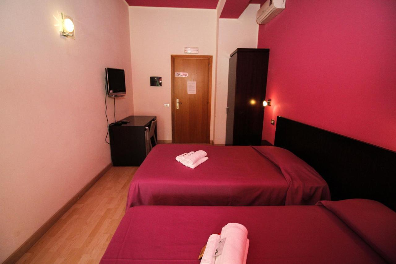 Hotel I Colori Sant'Antioco Exterior foto