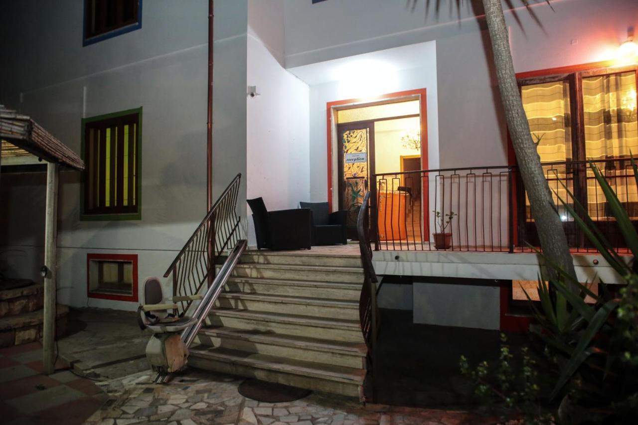 Hotel I Colori Sant'Antioco Exterior foto